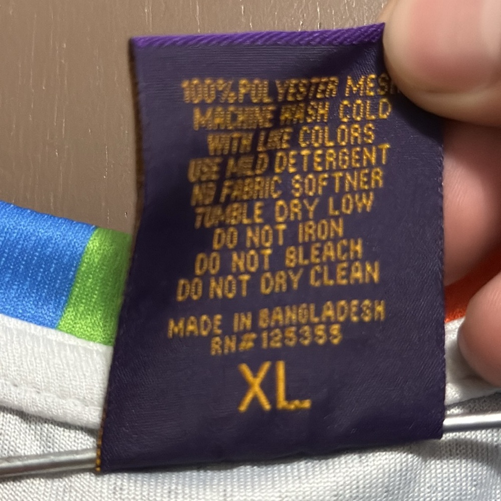 Unisex Los Angeles Lakers Pride Basetball Jersey Size XL - Picture 6 of 6